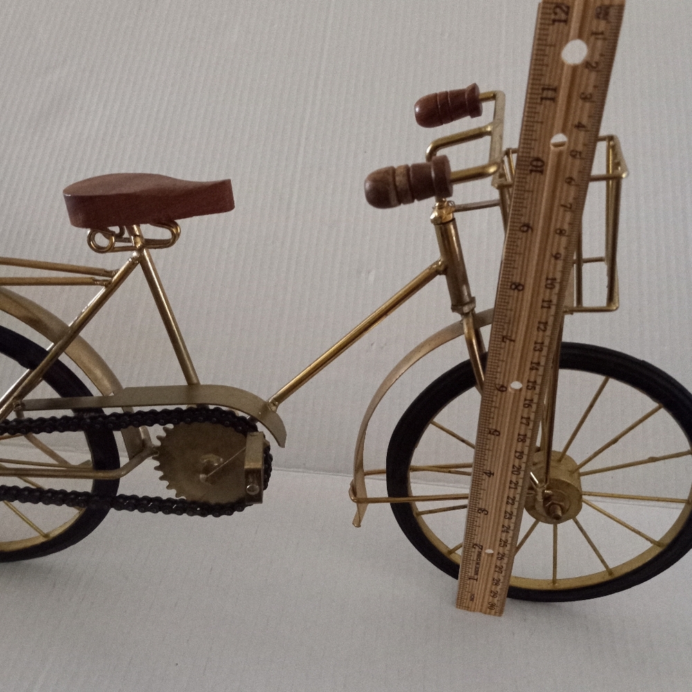 Metal Bike Scupulture Working Part Wood Seat Grips/Metal $30 - Picture 3 of 7